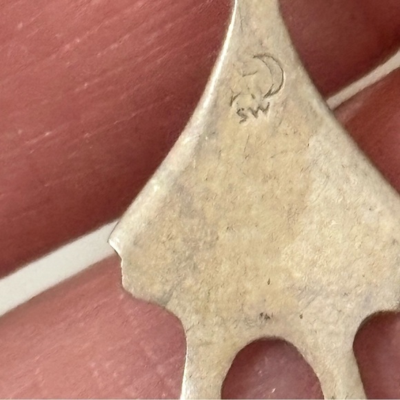 SW Sterling silver girl pendant - Picture 2 of 5